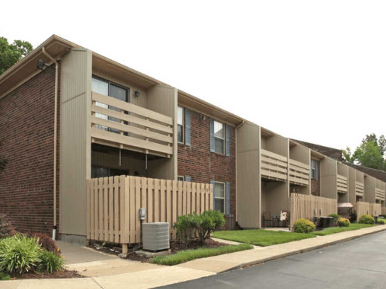 Housing, Fairington Apartments